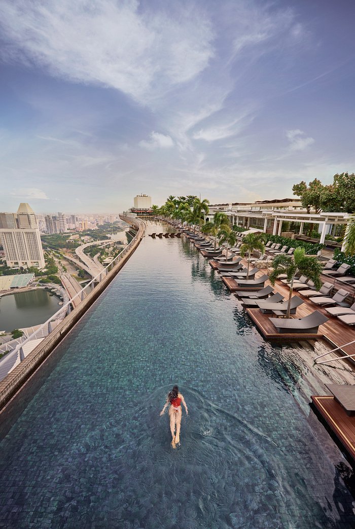 experiences infinity